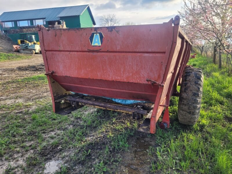Mig de imprastiat gunoi lateral 3 000 €
